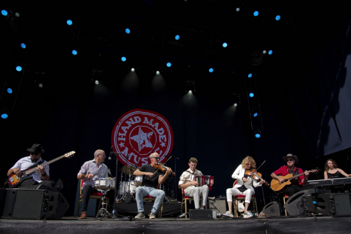 FEE6FB35-6C95-41CD-9CDA-981AB279DCBF